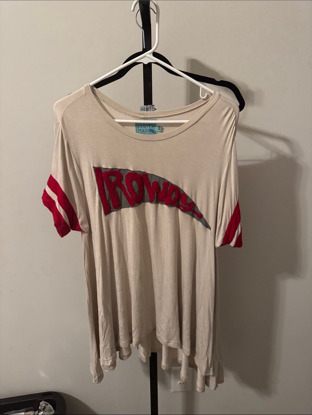 Judith March Rowdy game day top. Size small